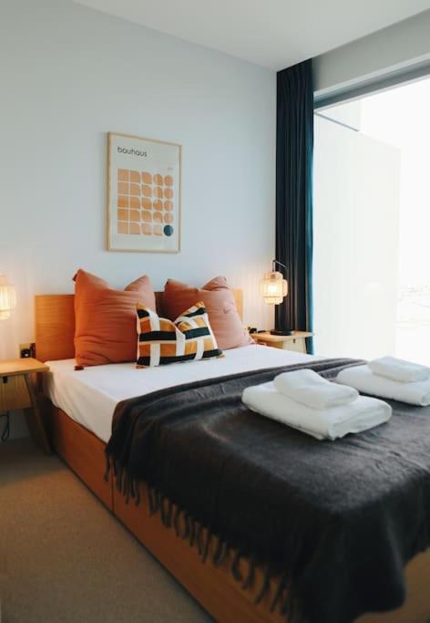 O2- Luxurious 3bd Flat With Stunning View Balcony * London