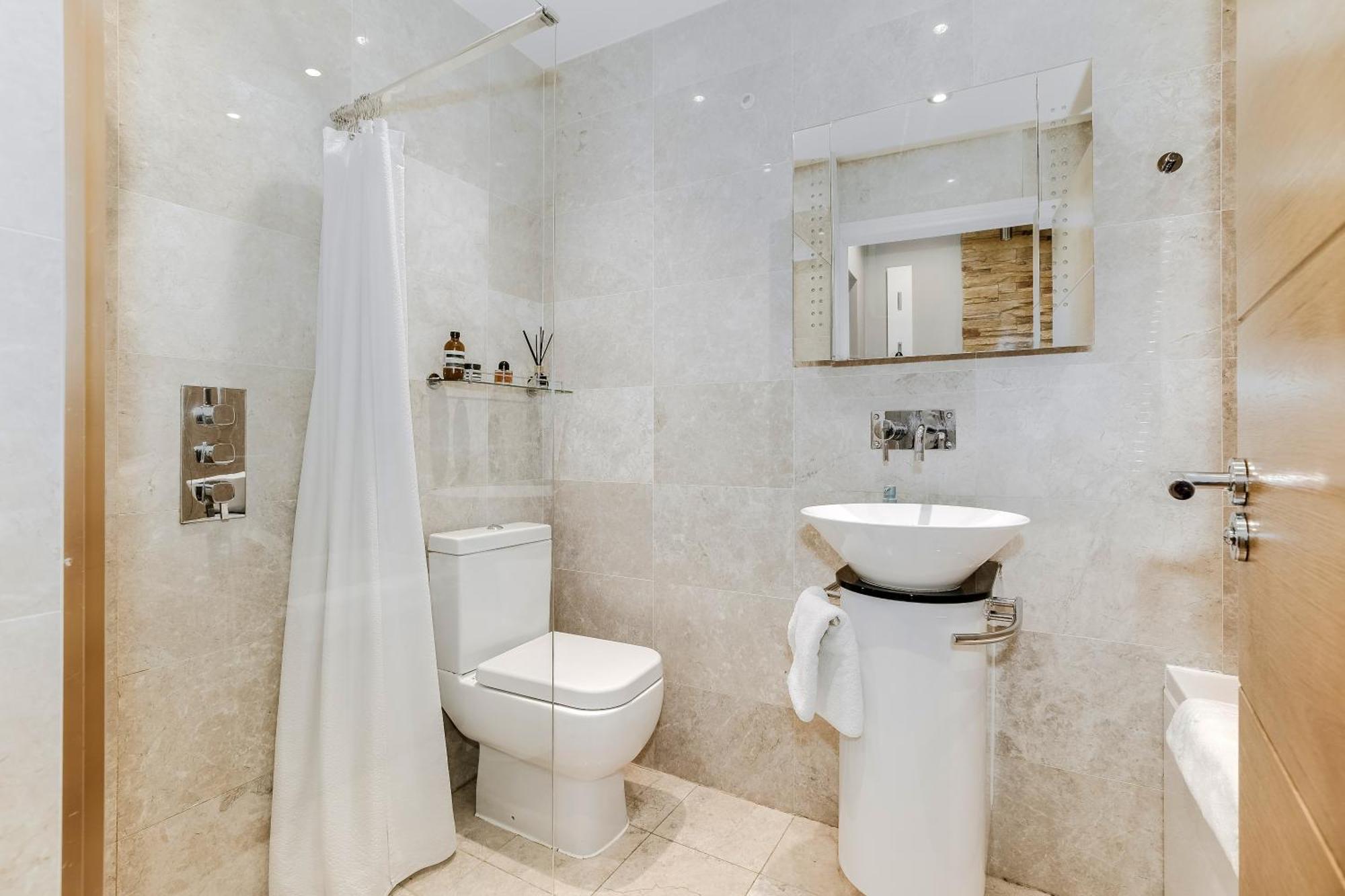 Cool Covent Garden Theatre Design Hub For Families Friends Couples Apartment London