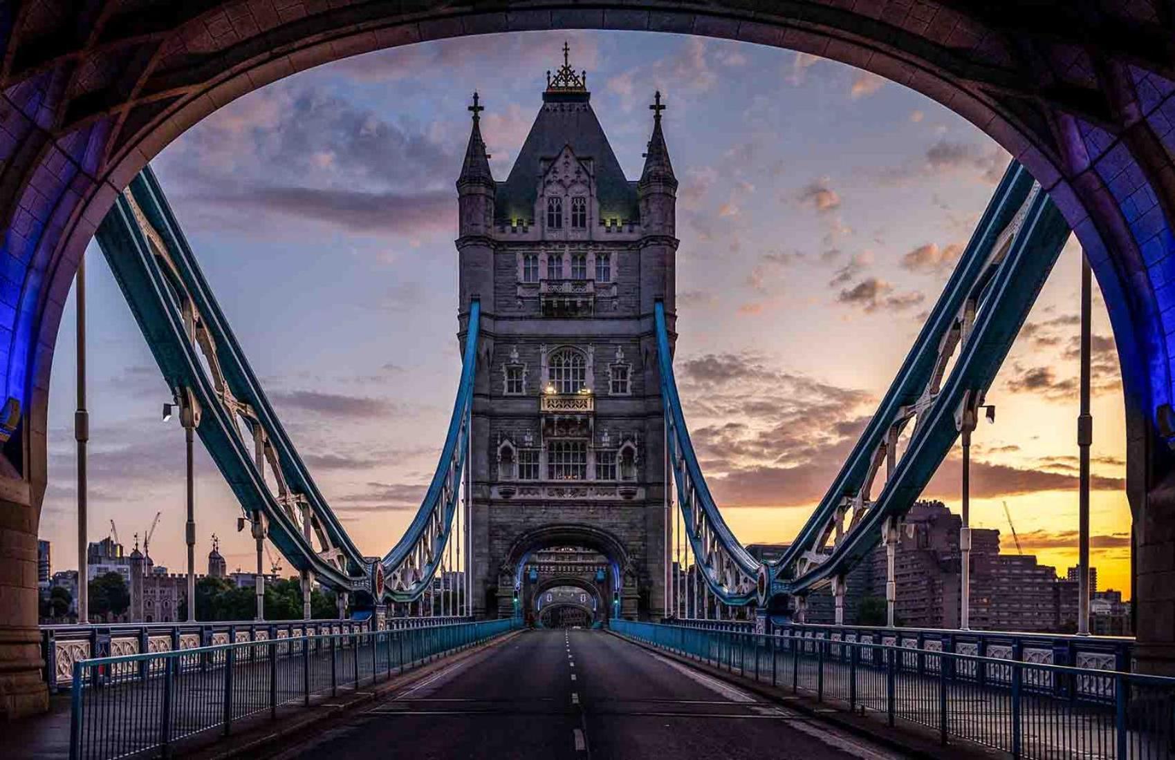 Apartment 2 Bedroom Tower Bridge With Free Secure Gated Parking - Perfect For Long *