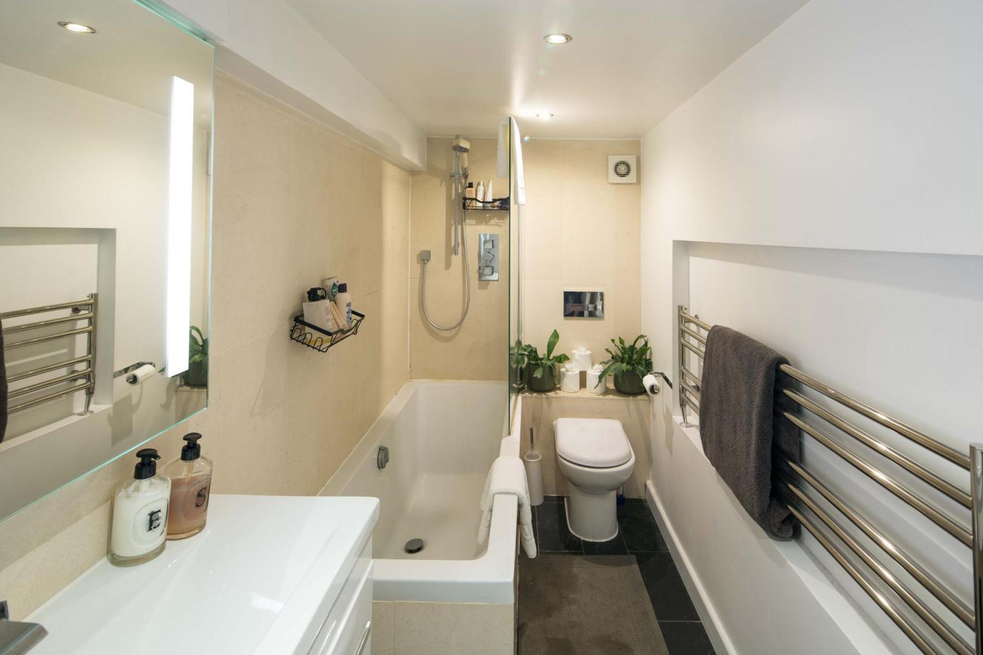 Apartment Charming 2bd Garden Flat In Fulham, London