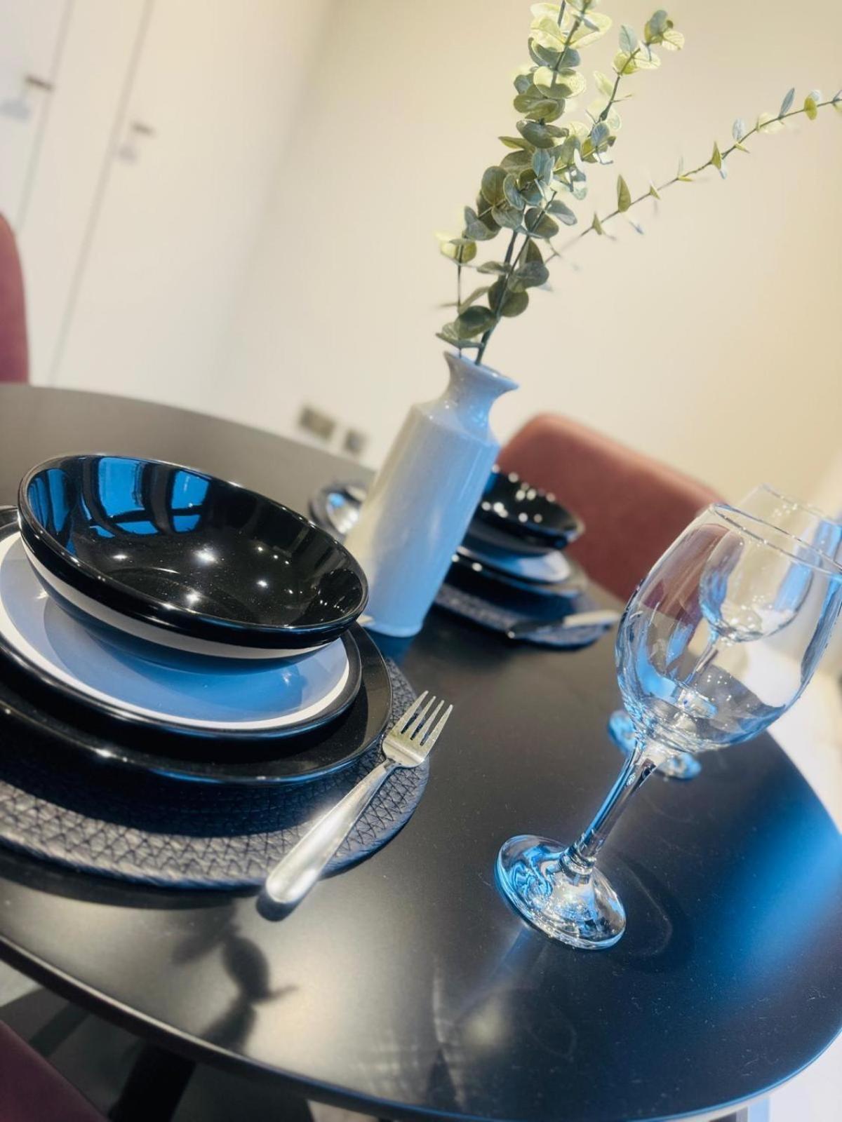 Luxury Flats, Location In Town