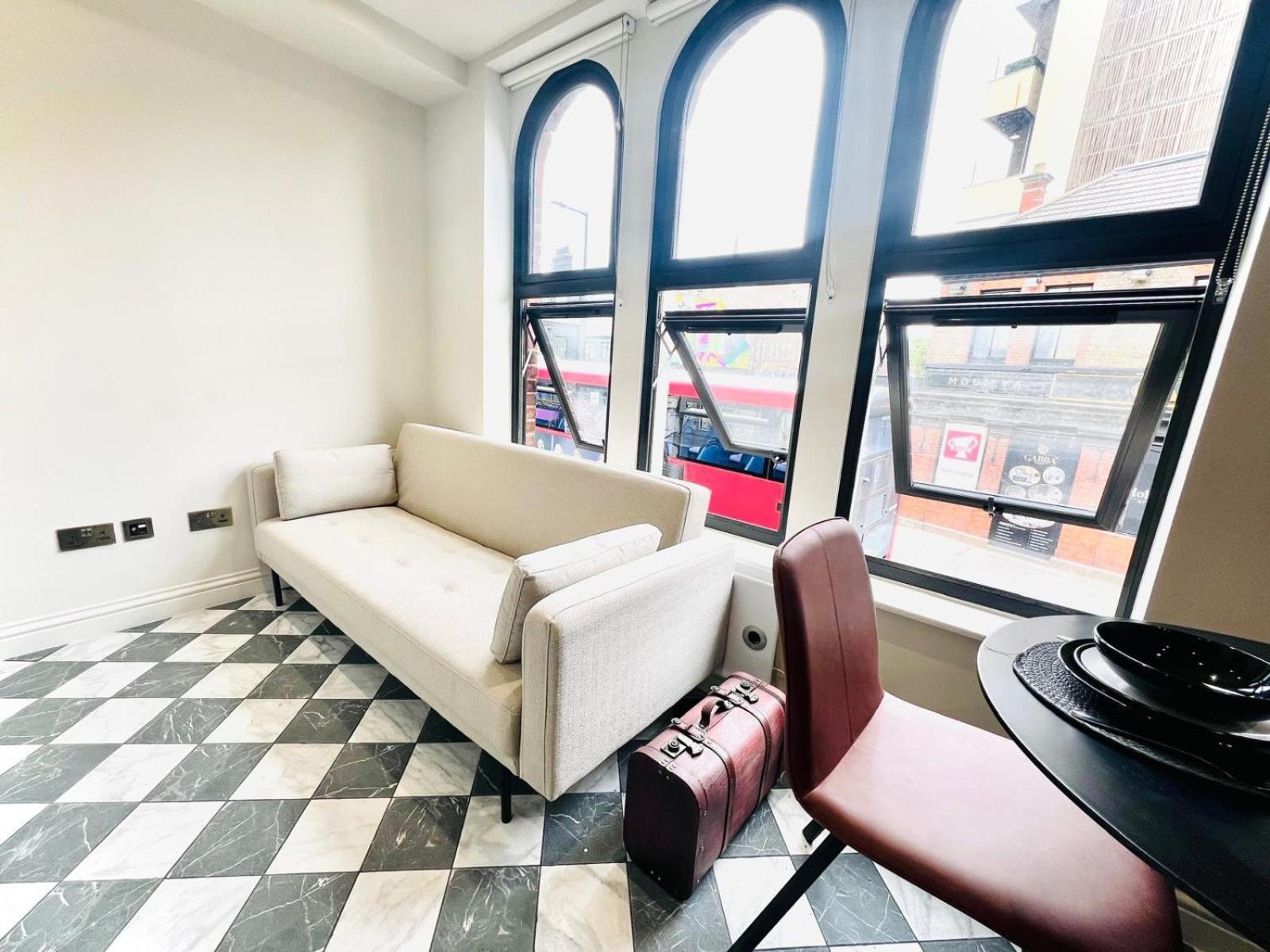 Apartment Luxury Flats, Location In Town
