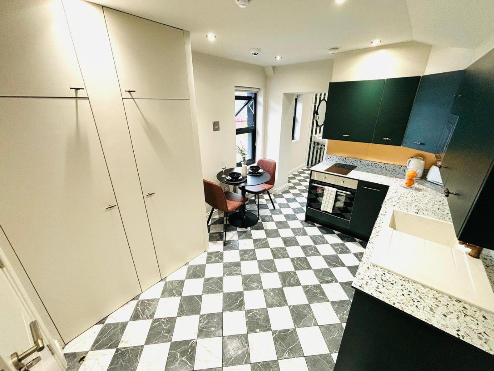 Luxury Flats, Location In Town *