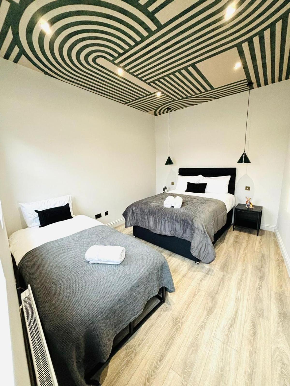 Luxury Flats, Location In Town Apartment