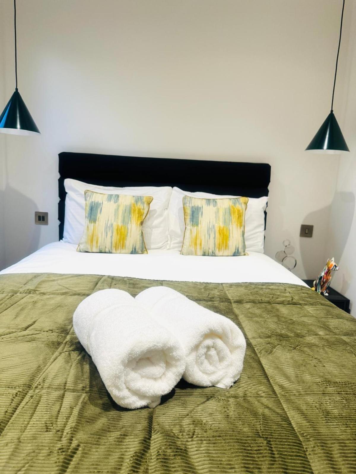 Apartment Luxury Flats, Location In Town London