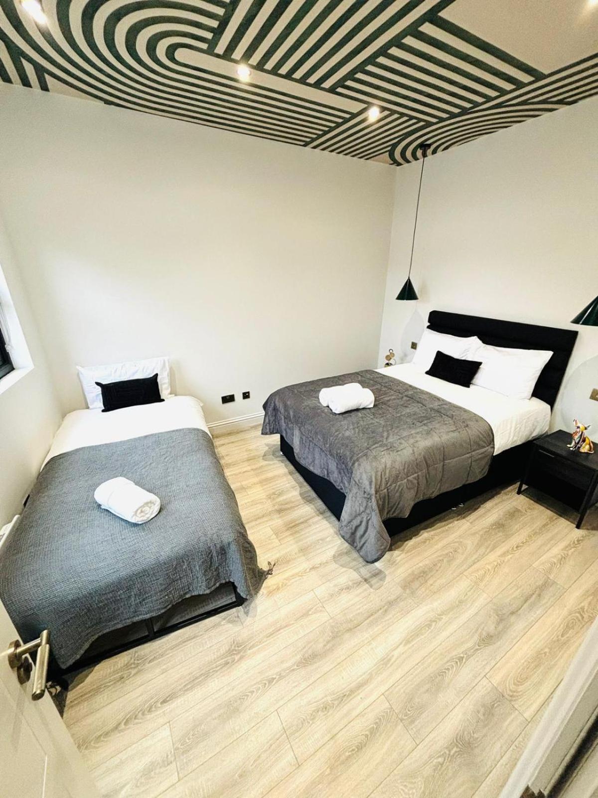 Luxury Flats, Location In Town London