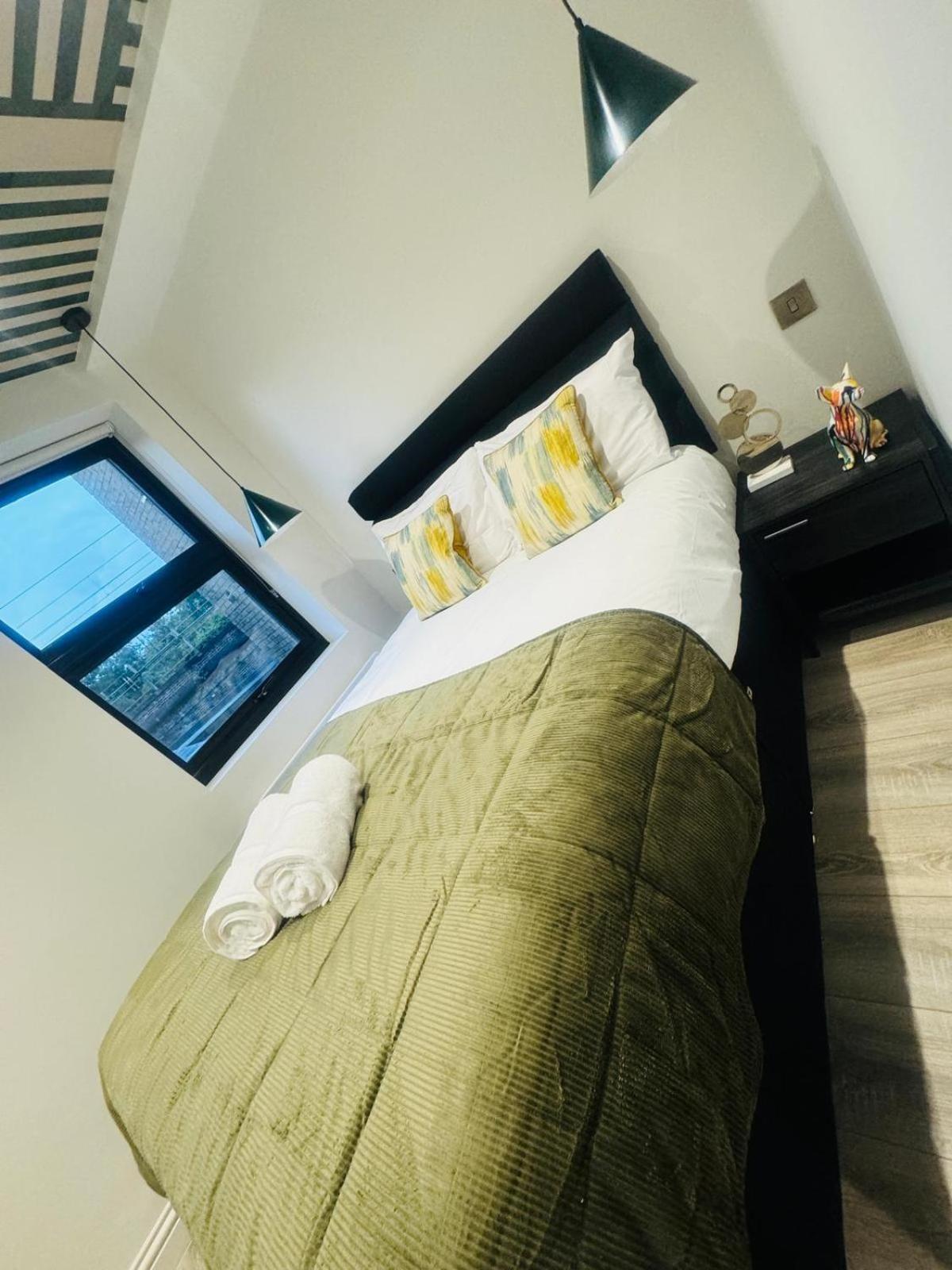 Apartment Luxury Flats, Location In Town London