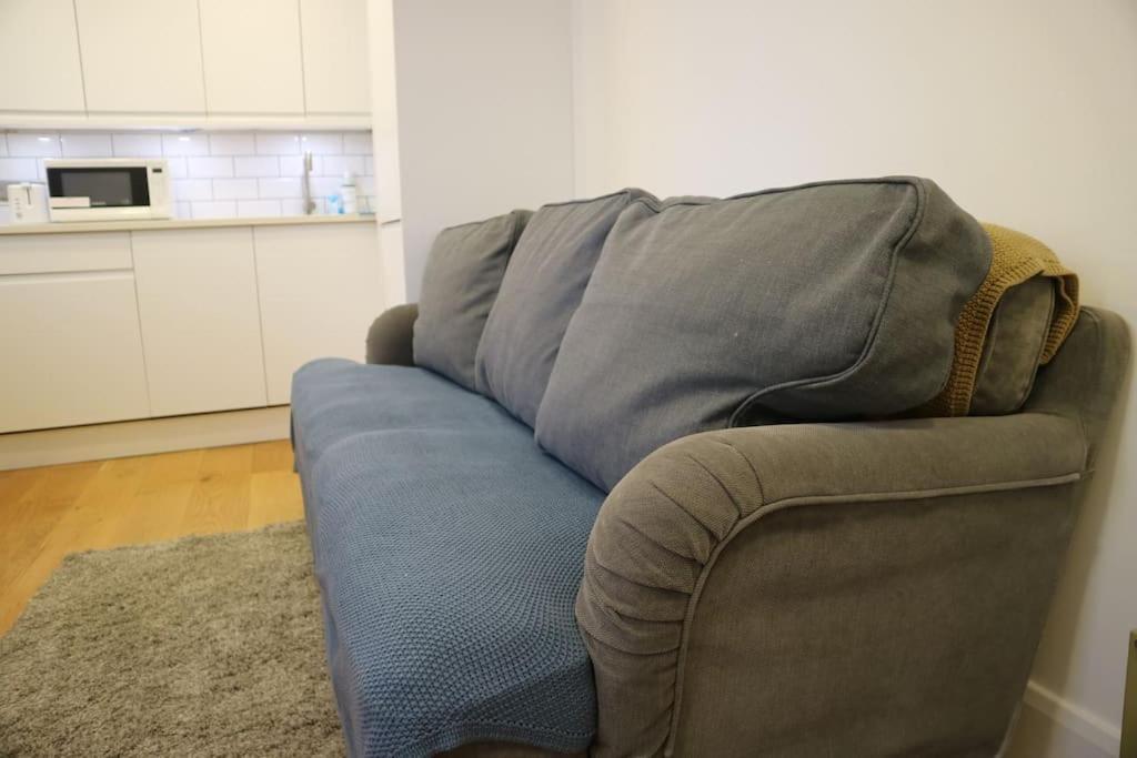 Apartment 2 Bedroom Modern, Simple Flat In Broadway Market *