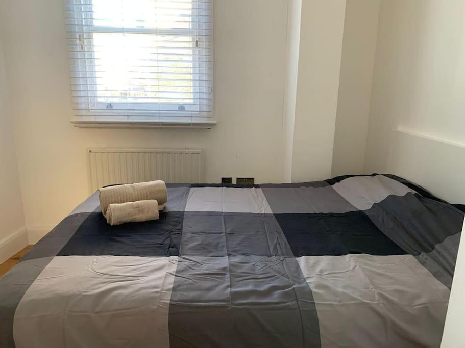 Apartment 2 Bedroom Modern, Simple Flat In Broadway Market