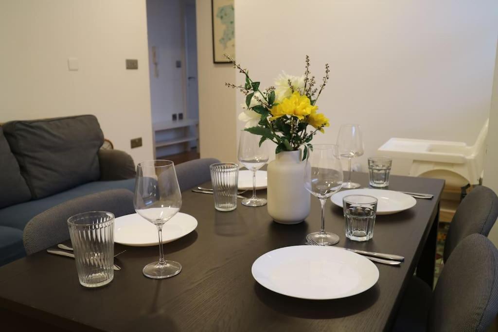 Apartment 2 Bedroom Modern, Simple Flat In Broadway Market *