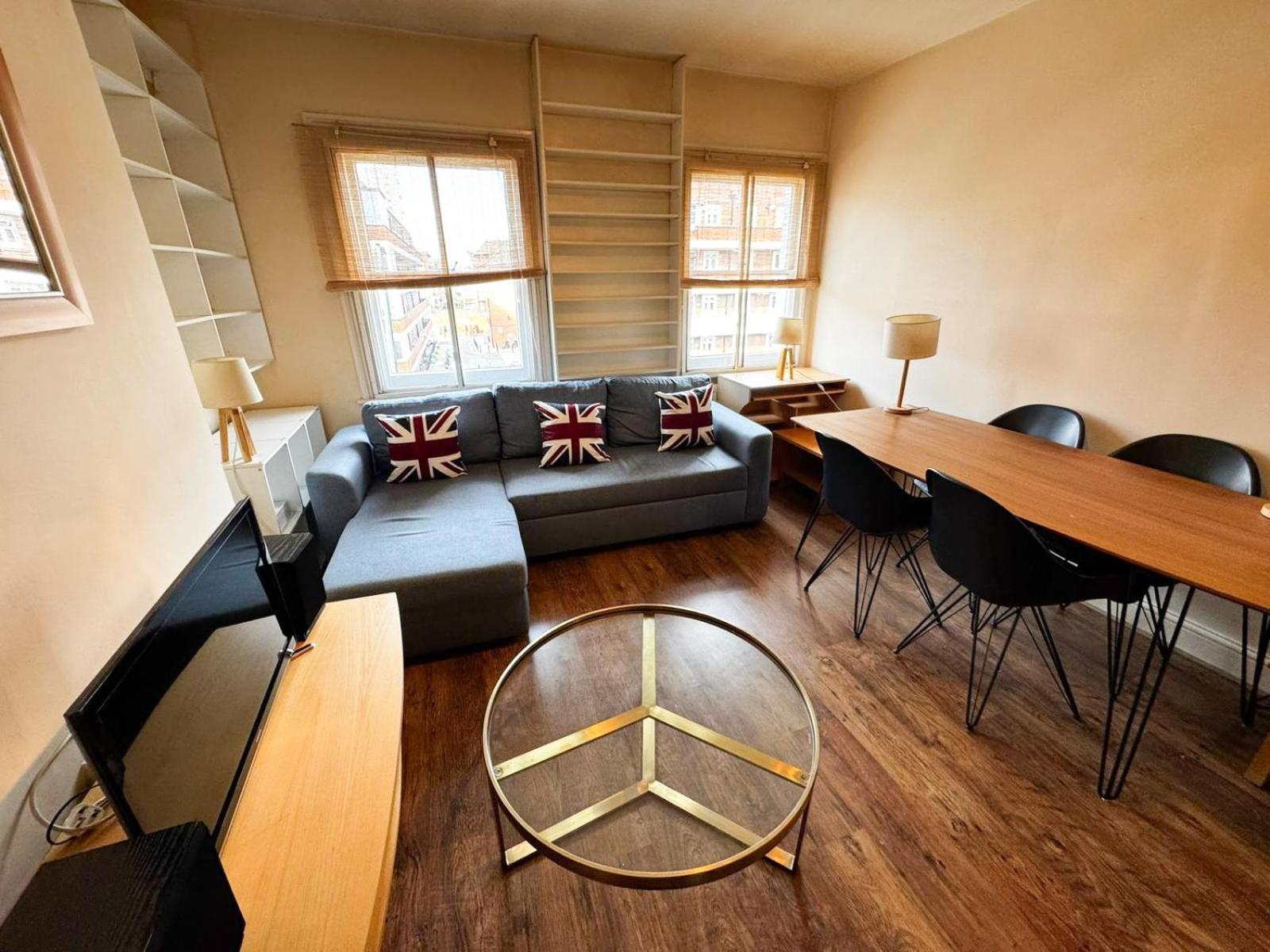 Flat C Stockwell Apartment London