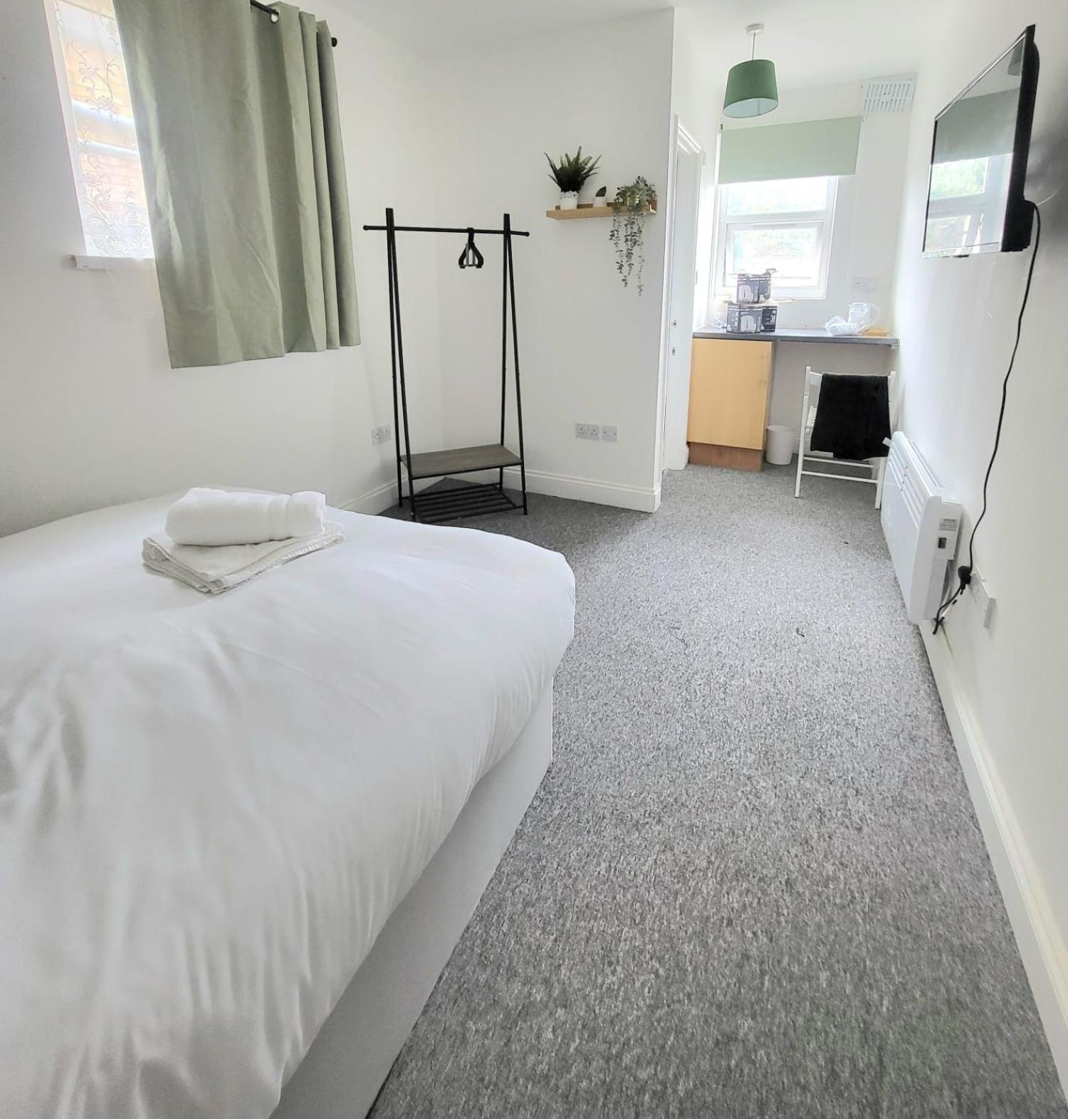 En-suite Double - Leytonstone E11 Guest house London