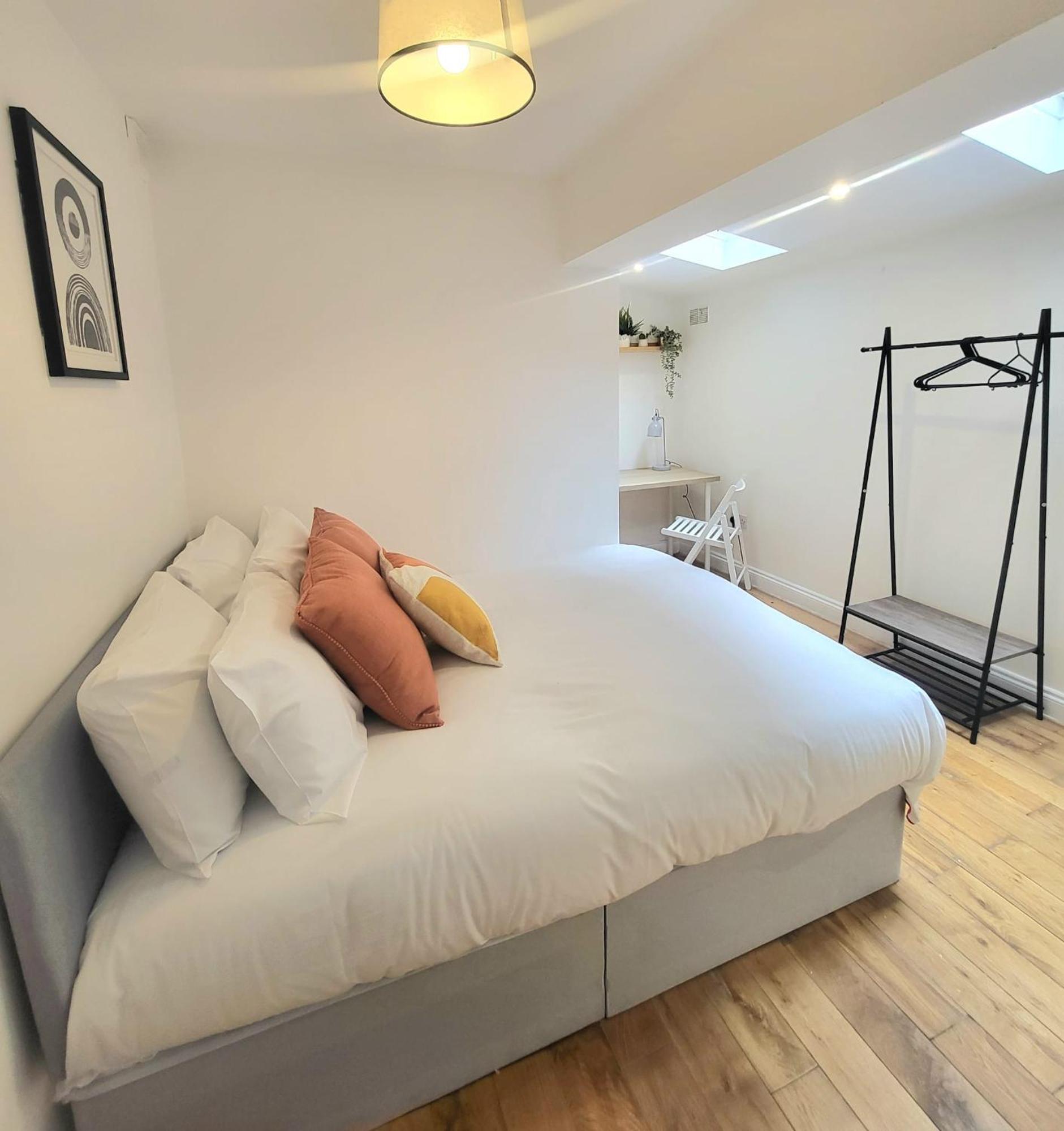 Guest house En-suite Double - Leytonstone E11 *