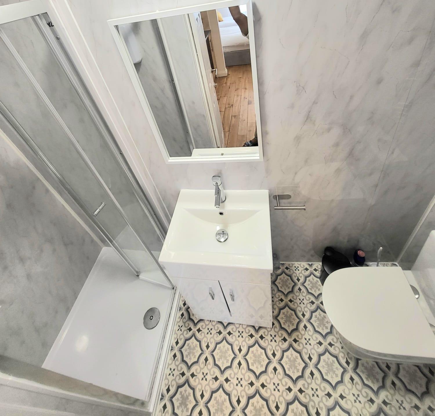 Guest house En-suite Double - Leytonstone E11 *