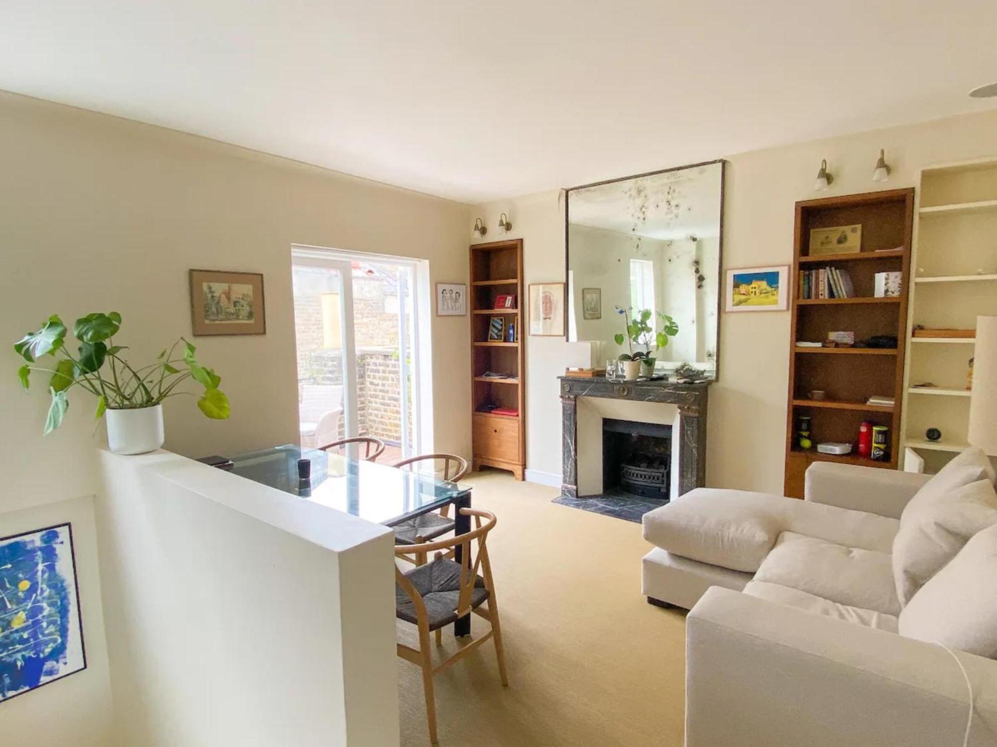 Apartment Quaint 1bd Flat Private Balcony West Kensington London
