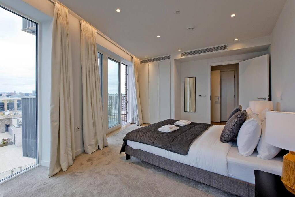 Kings Cross 2 Bed With Views, Ac, Balcony * Londres
