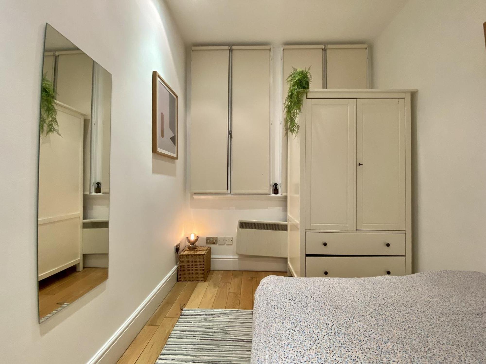 Apartment Entire Flat, Central London, Bank Payment To The Host Within 24h From The Reservation
