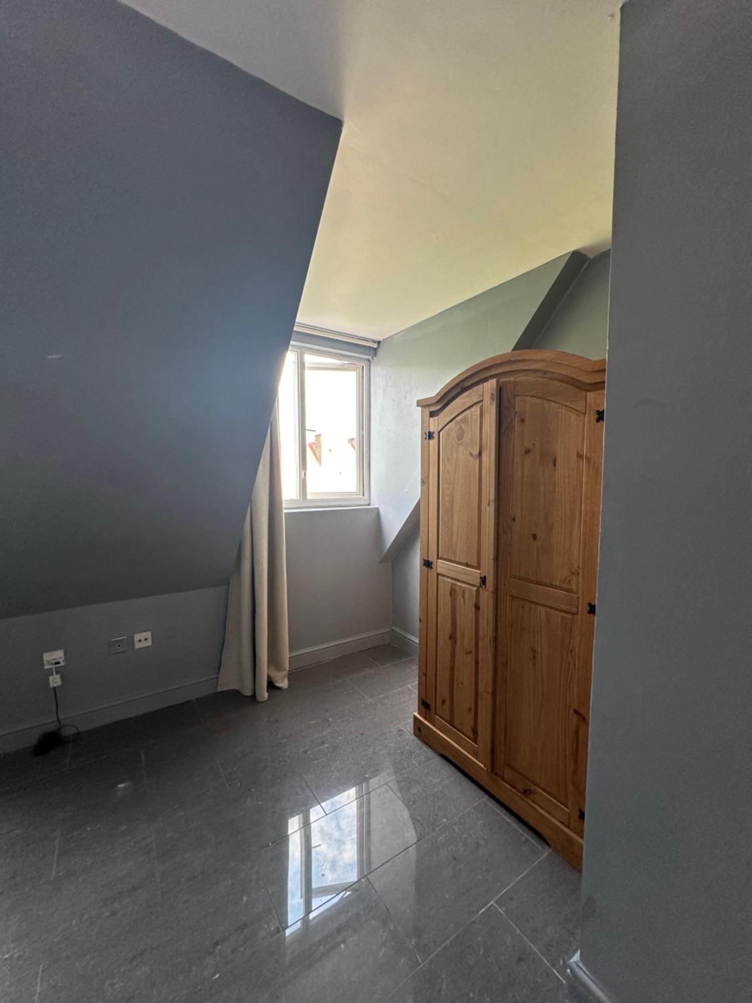 Luxury In Rooftop Penthouse In Central London, Shared Flat Homestay London