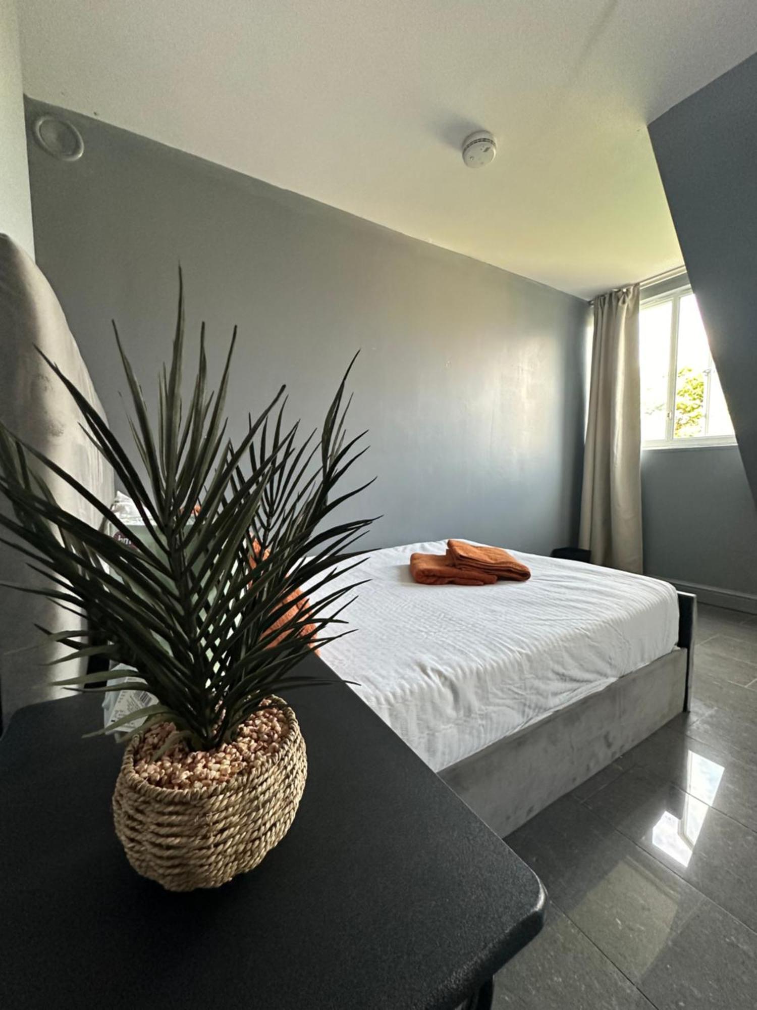 Luxury In Rooftop Penthouse In Central London, Shared Flat Homestay *