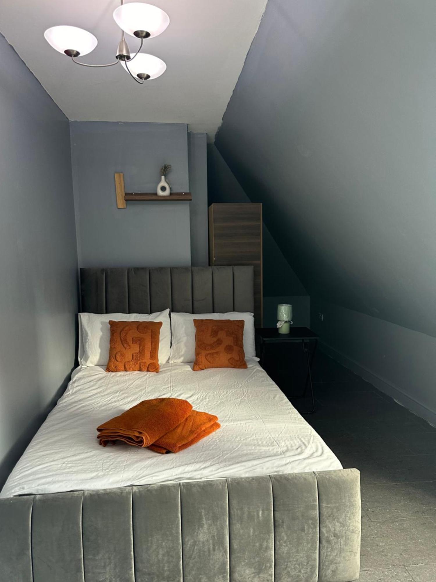 Luxury In Rooftop Penthouse In Central London, Shared Flat Homestay London
