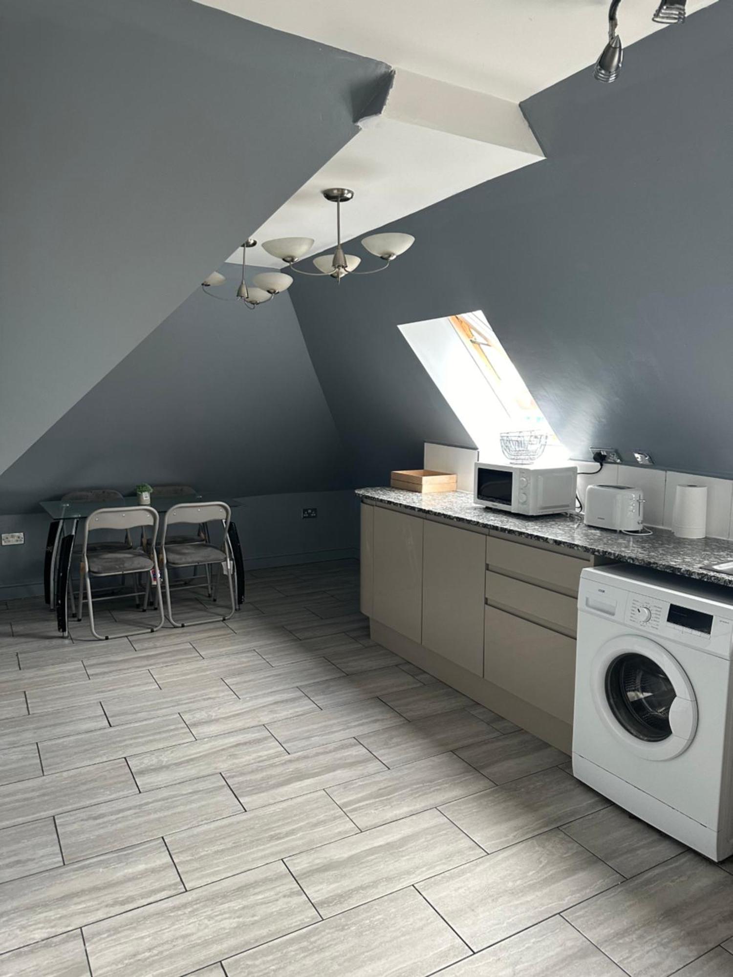 Luxury In Rooftop Penthouse In Central London, Shared Flat Homestay *