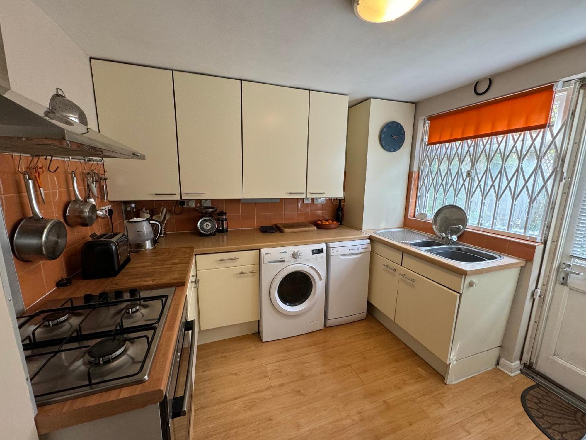 Apartment Delightful 3bd Family W Garden Finsbury Park London