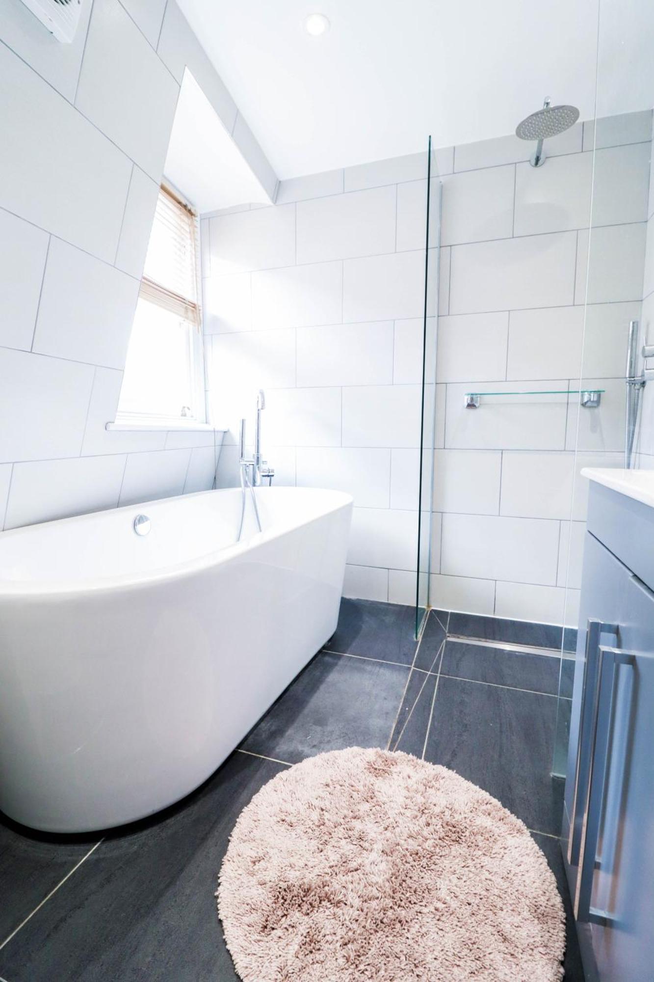 1 Bed Near Regents Park * Londen