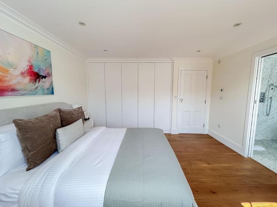 Luxurious In A Prestigious Location * London