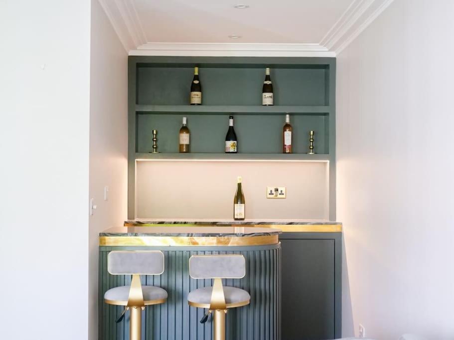 Apartment Luxurious In A Prestigious Location