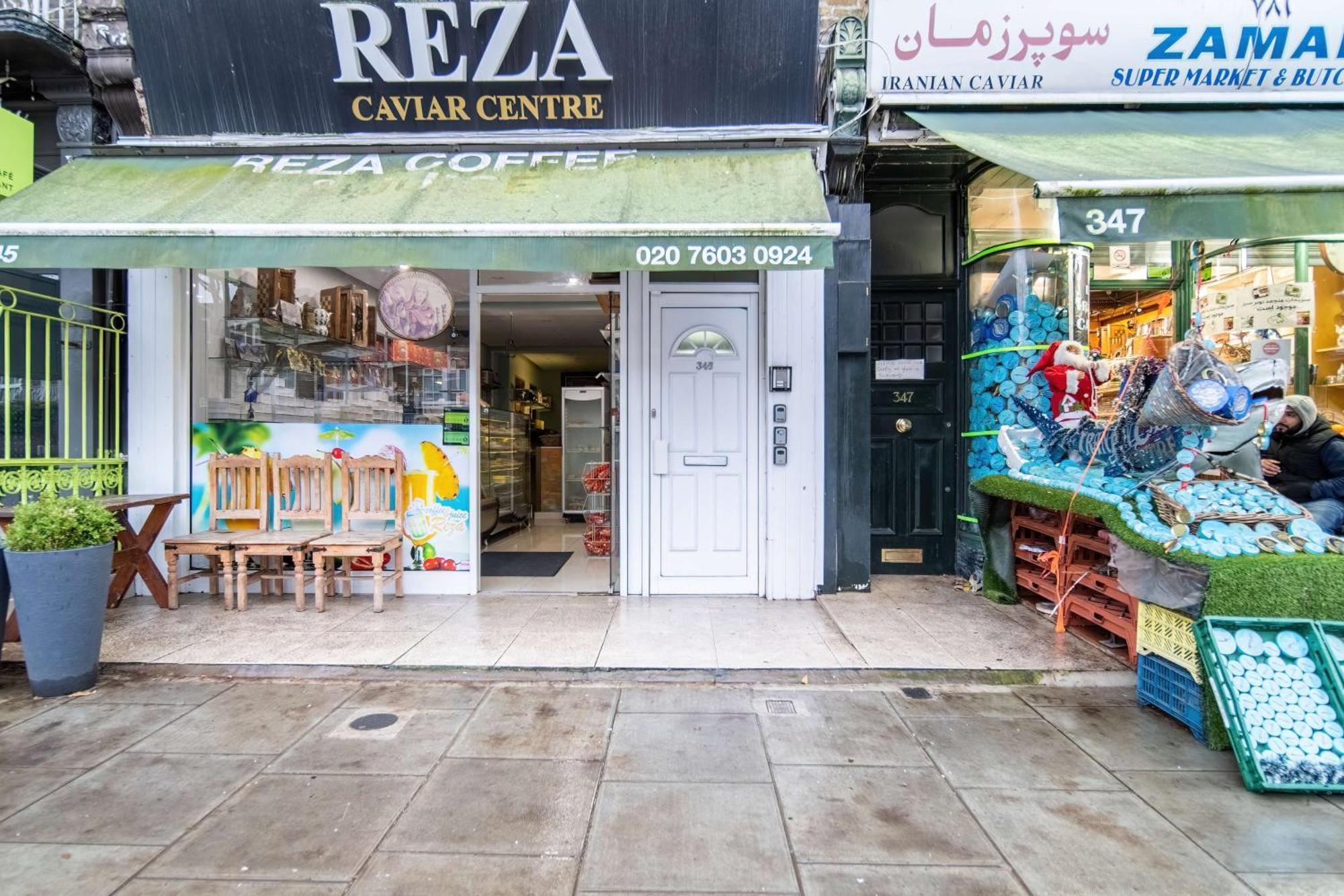 Modern Two Bed Kensington With Free Wifi