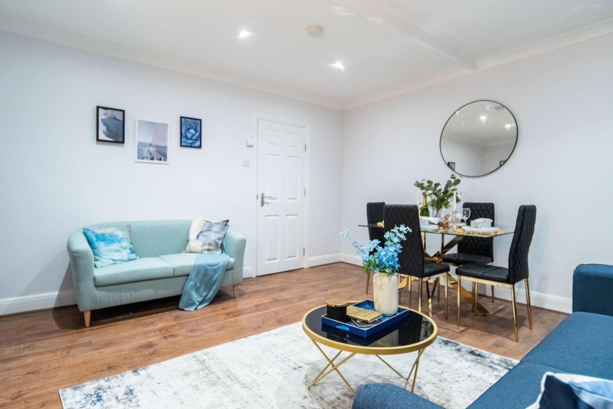 Modern Two Bed Kensington With Free Wifi London