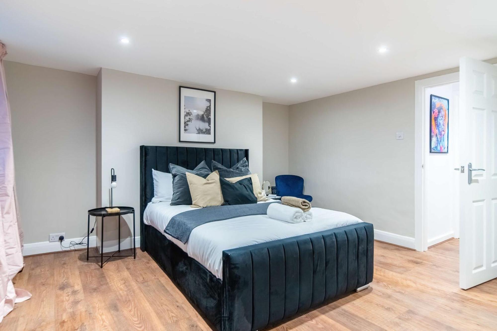 Modern Two Bed Kensington With Free Wifi * London