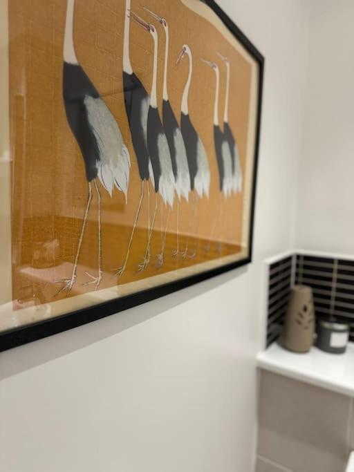 Apartment Modern & Stylish 1 Bedroom Apartment, Sleeps 4,