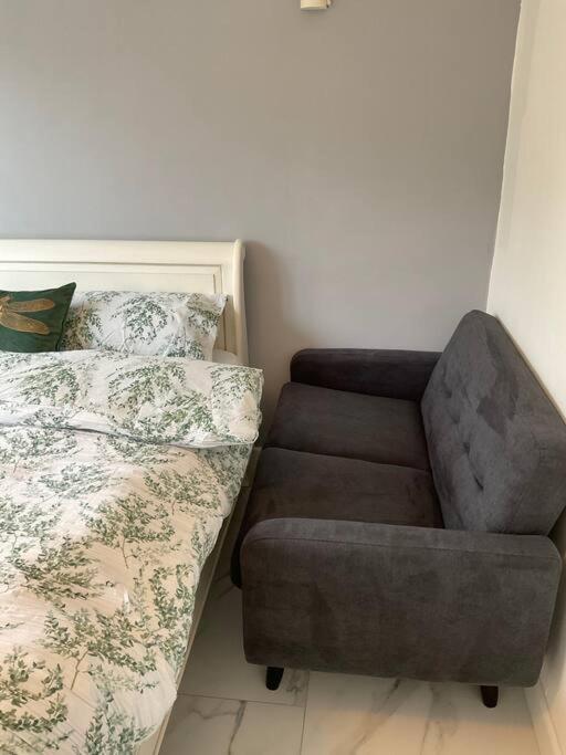 Studi5 Cozy Urban With Modern Amenities In Prime Location Apartment *