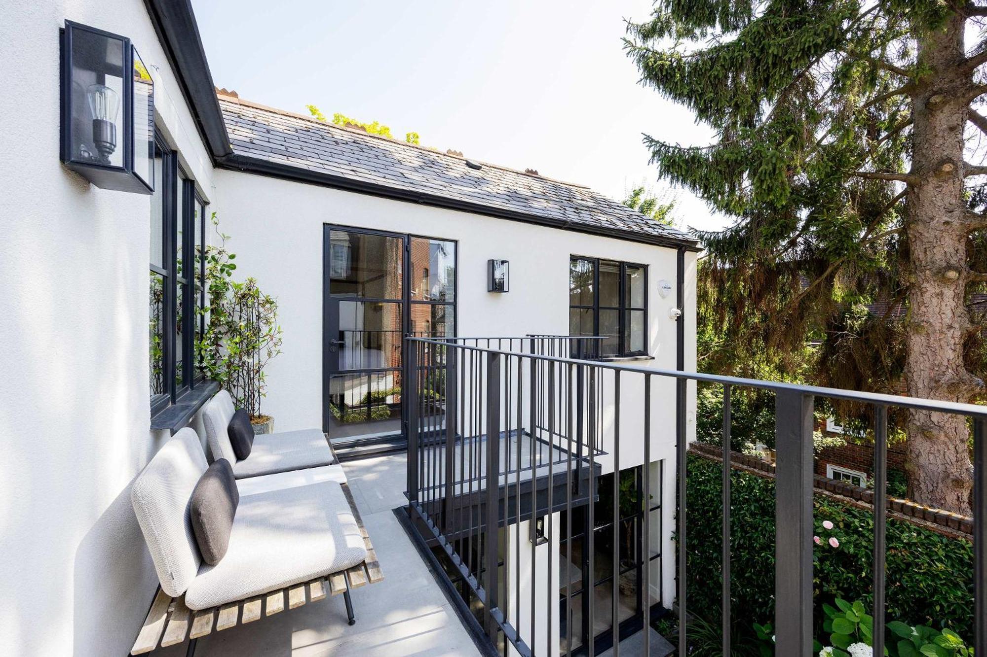 Holiday home Veeve - Courtyard Oasis *