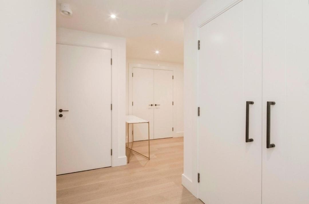 Cosy Two Bed Serviced In Tower Bridge Bridge - Perfect For Long Stay, Business, Leisure And Relocations * London