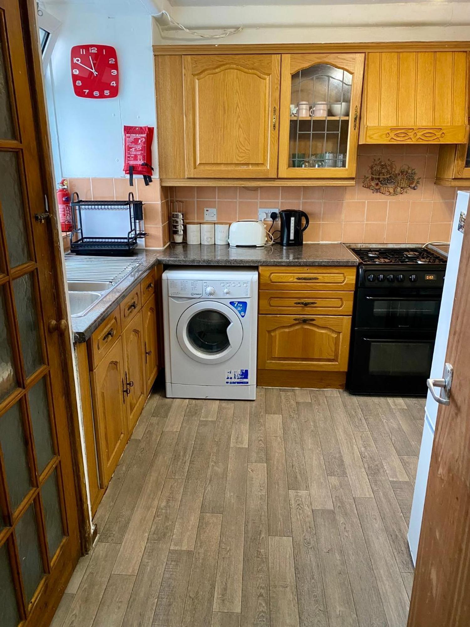 Cosy 3 Bed Apt, Old Truman Brewery! Brick Lane, London, E1 * Londen