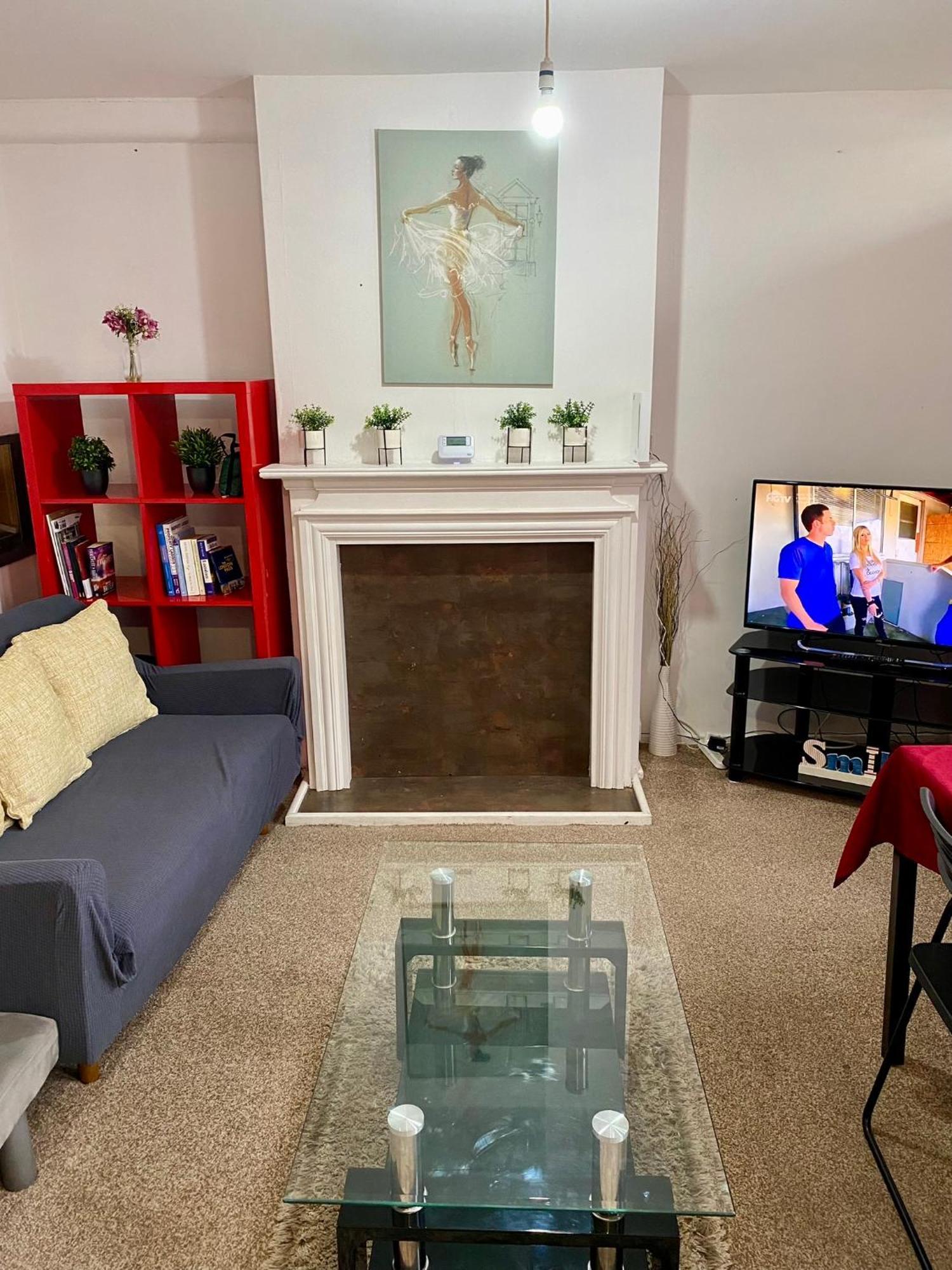 Cosy 3 Bed Apt, Old Truman Brewery! Brick Lane, London, E1 Appartement