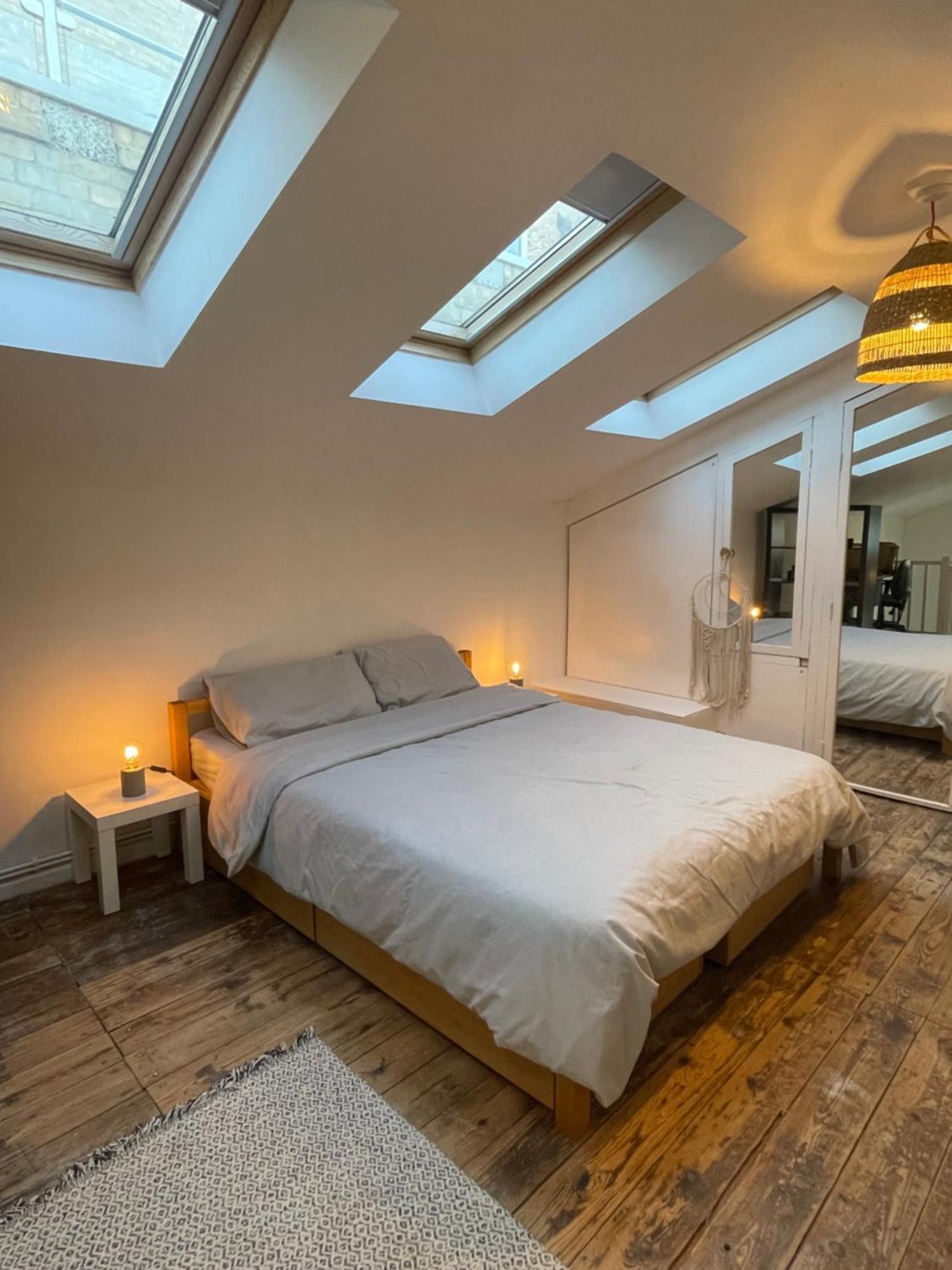 Loft Apartment *