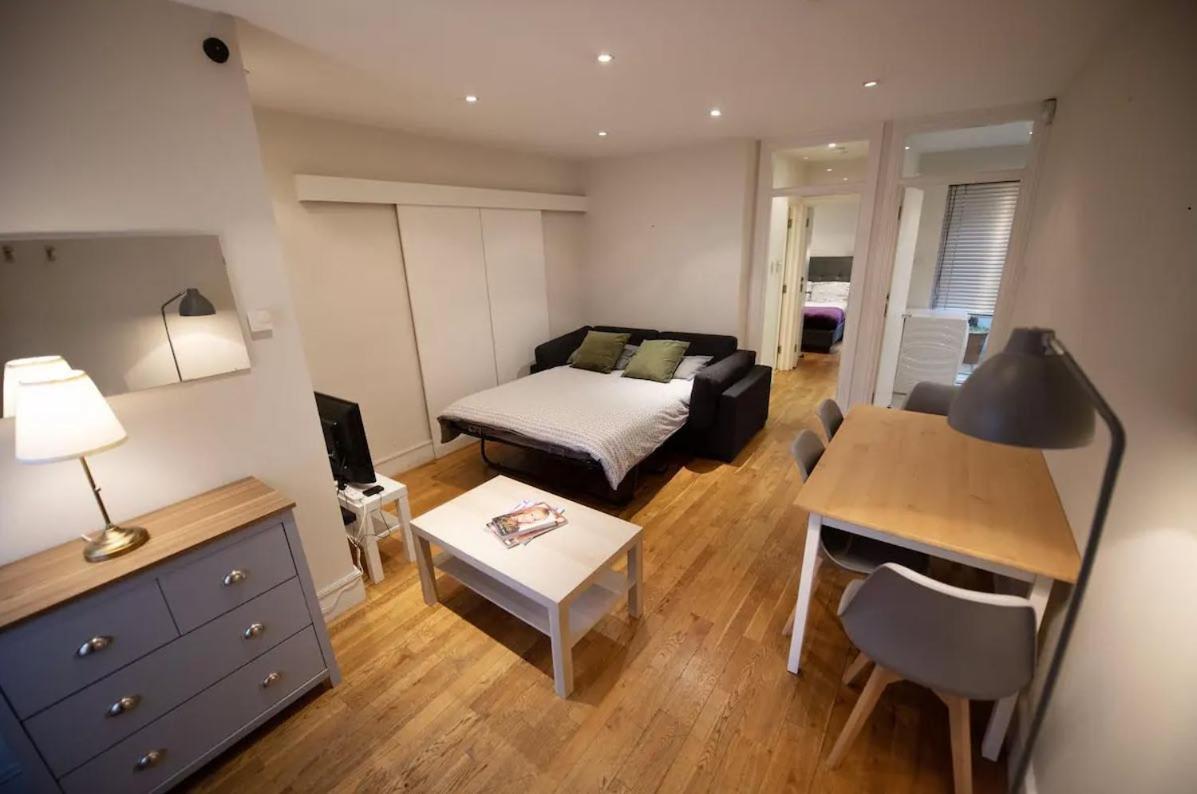 Holiday home Kensington Place *