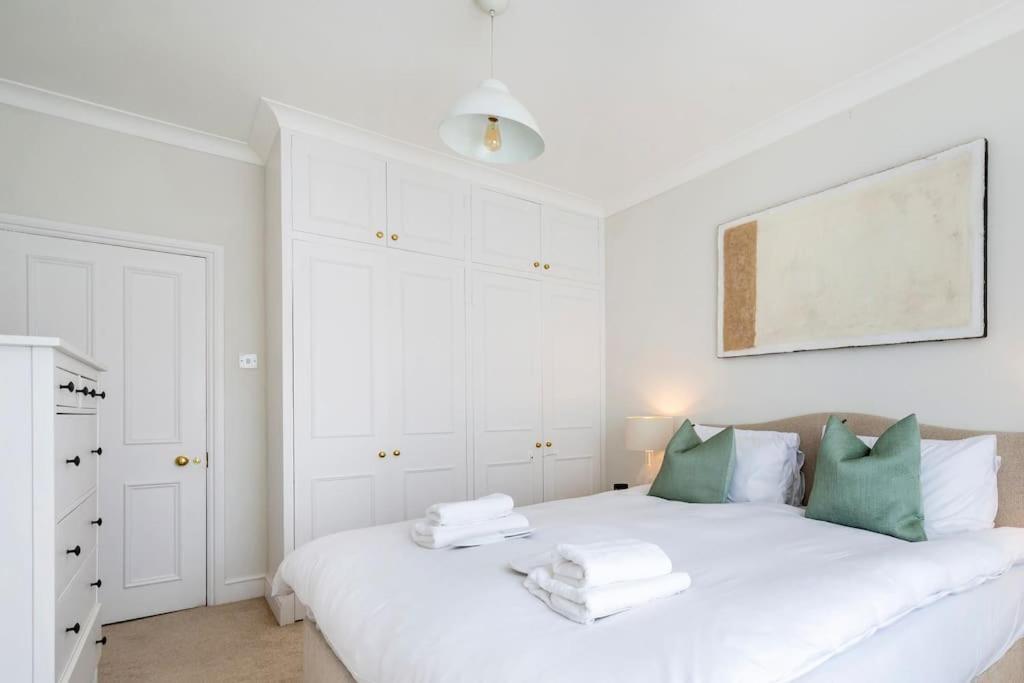 London, 2bed/2bath Marylebone.