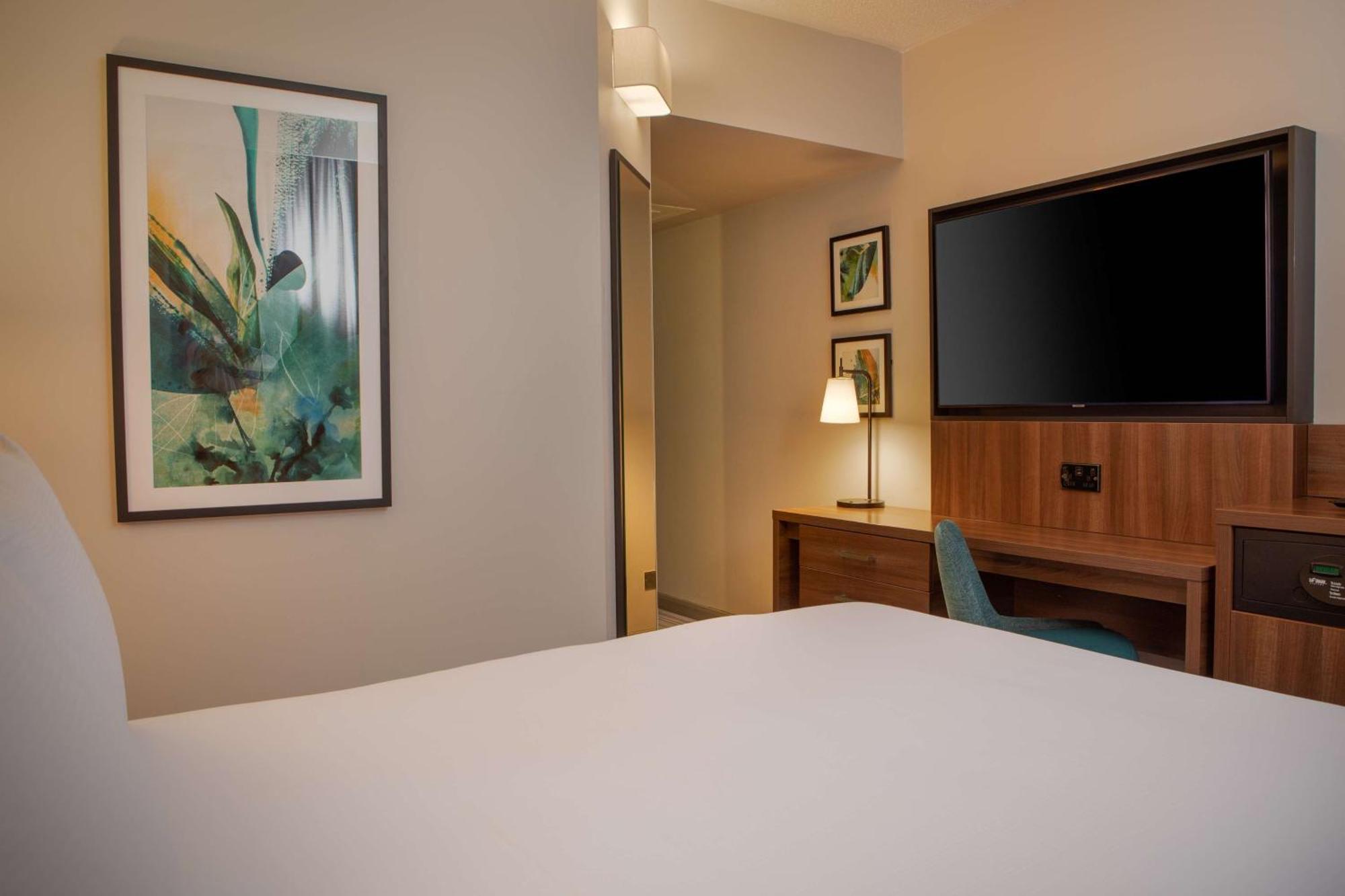 Doubletree By Hilton Chelsea Hotel