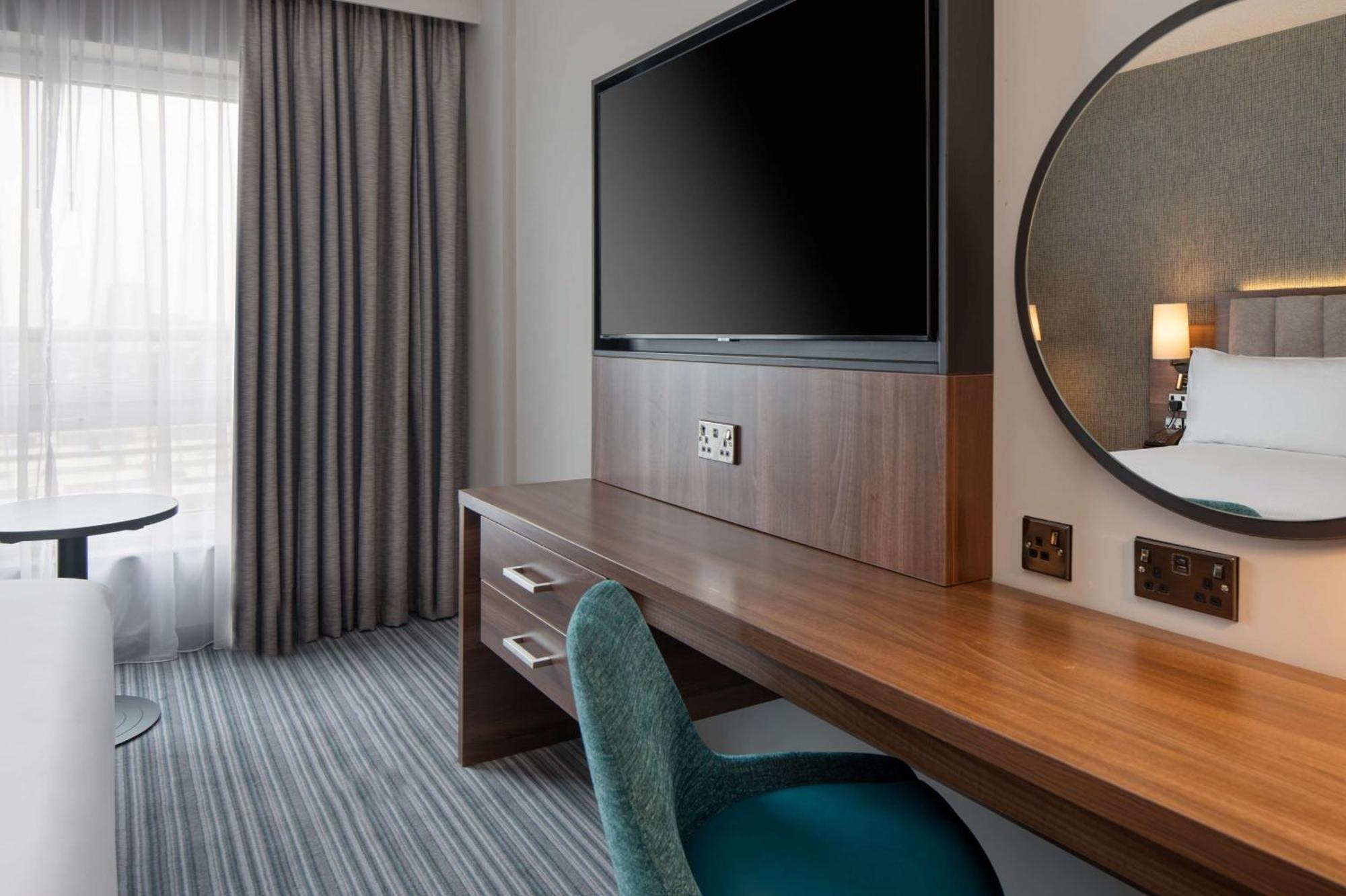 Doubletree By Hilton Chelsea Hotel