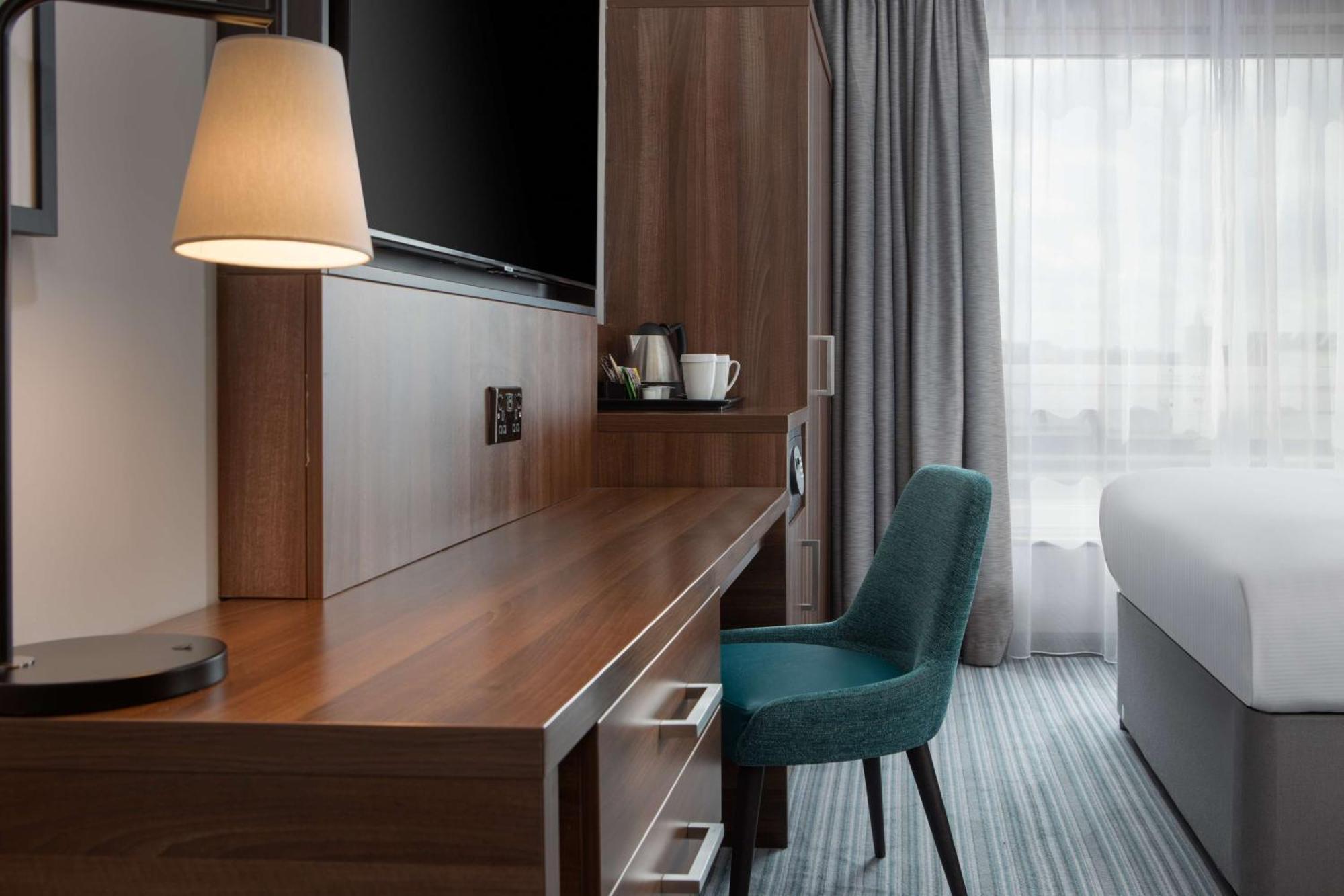 Doubletree By Hilton Chelsea Hotel 4*