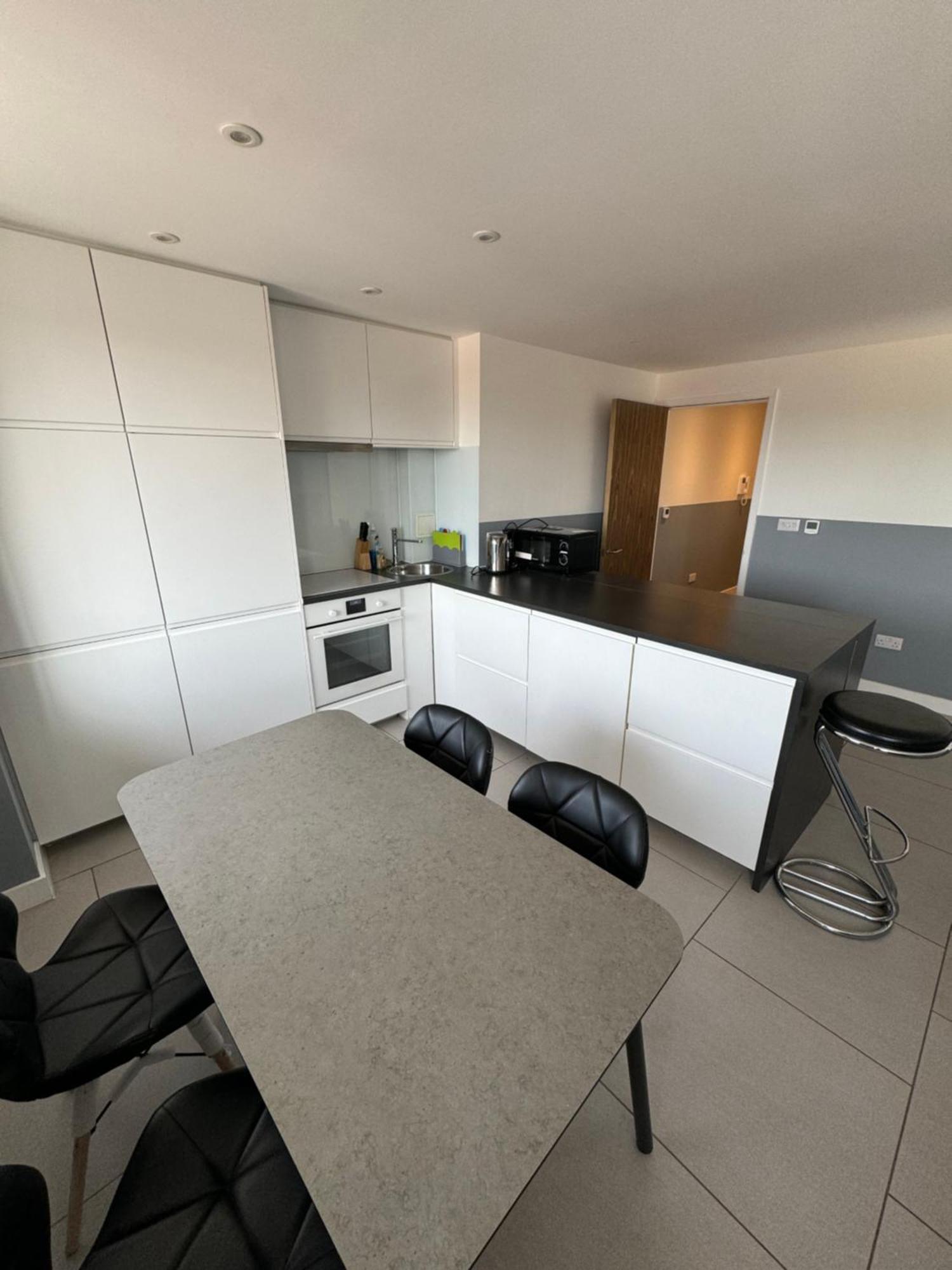 Modern And Cozy Two Bed In Clapham 5 *