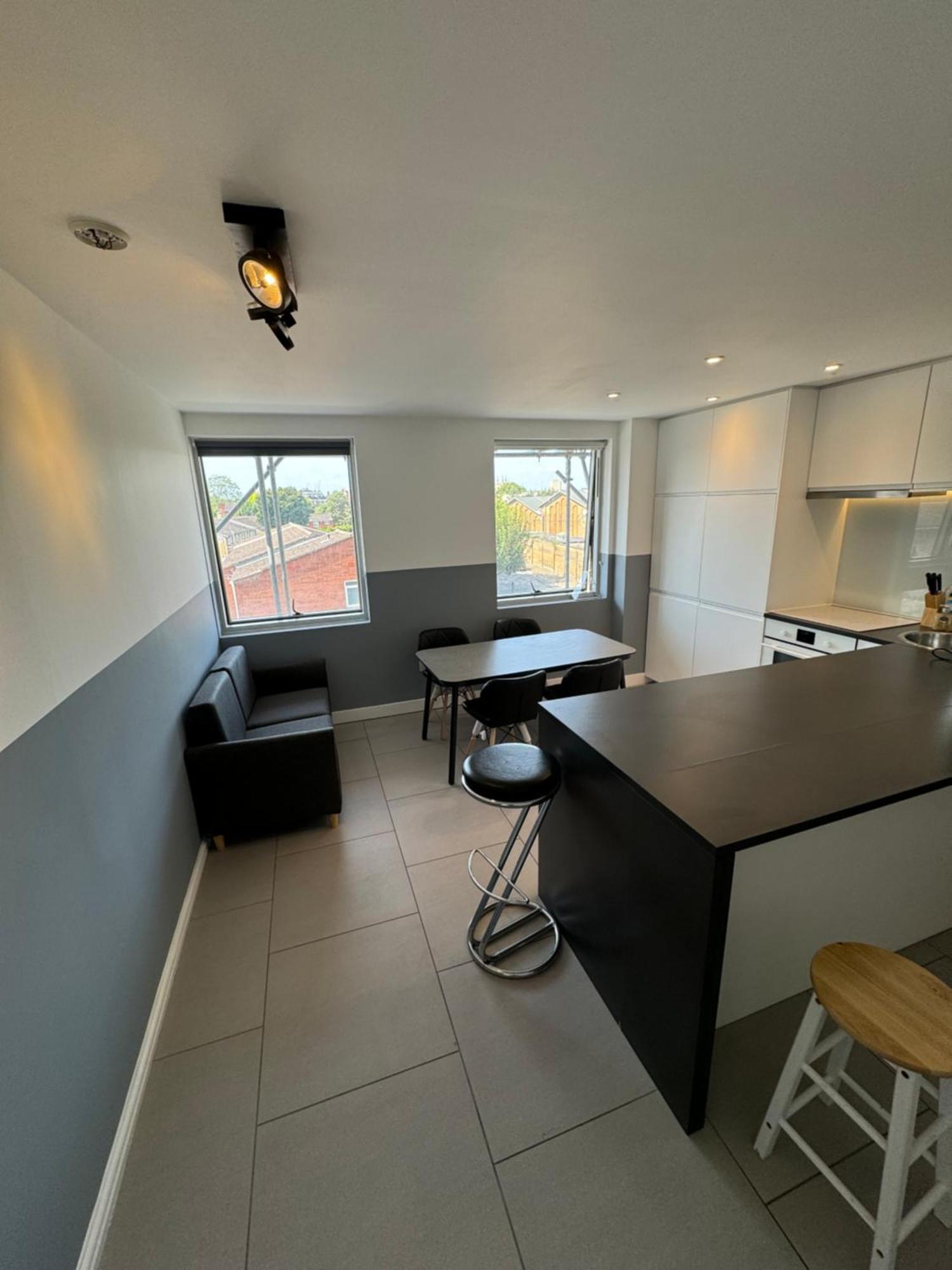 Modern And Cozy Two Bed In Clapham 5 *