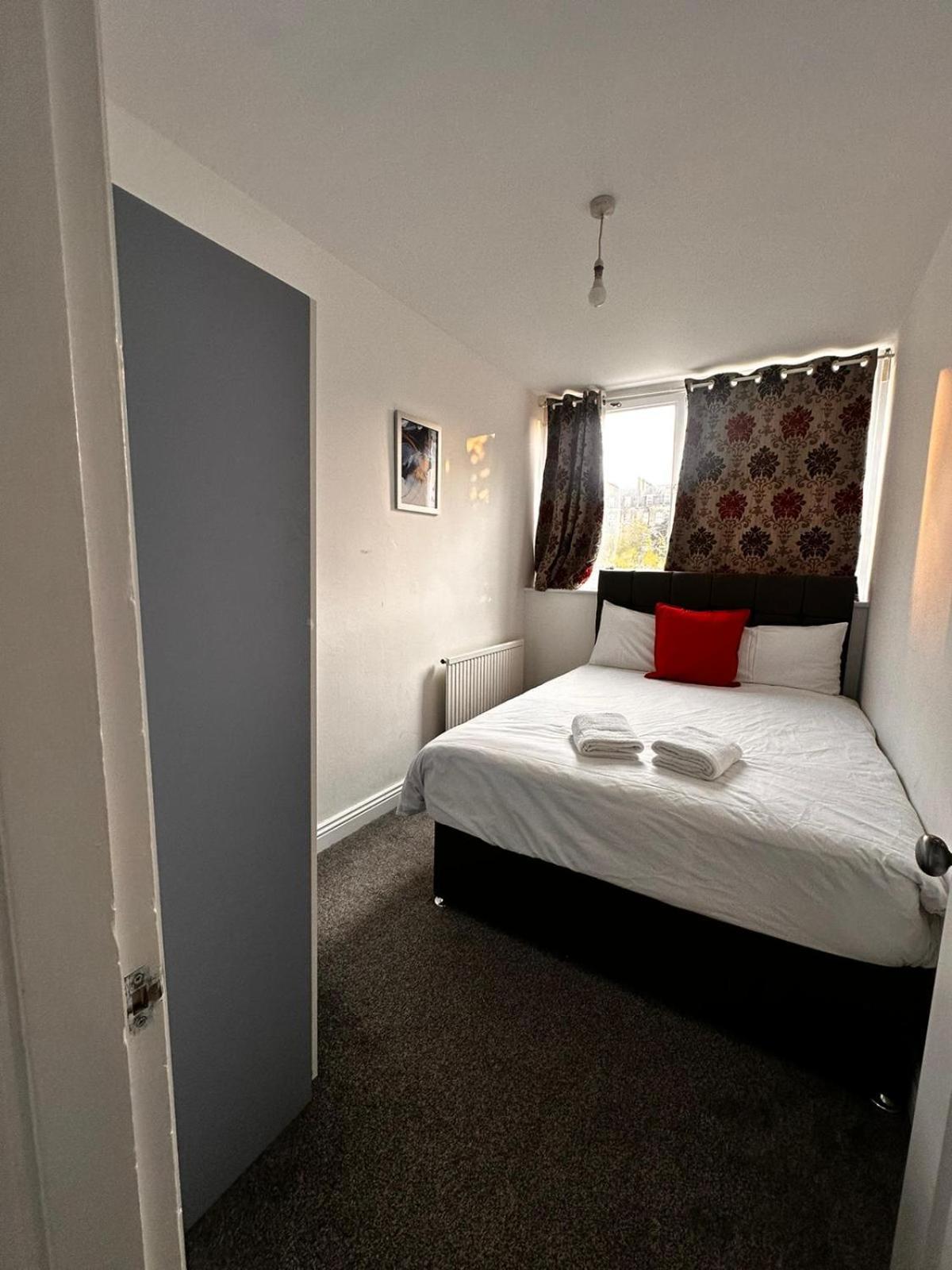 Apartment 3 Bedroom Garden House Maida Vale