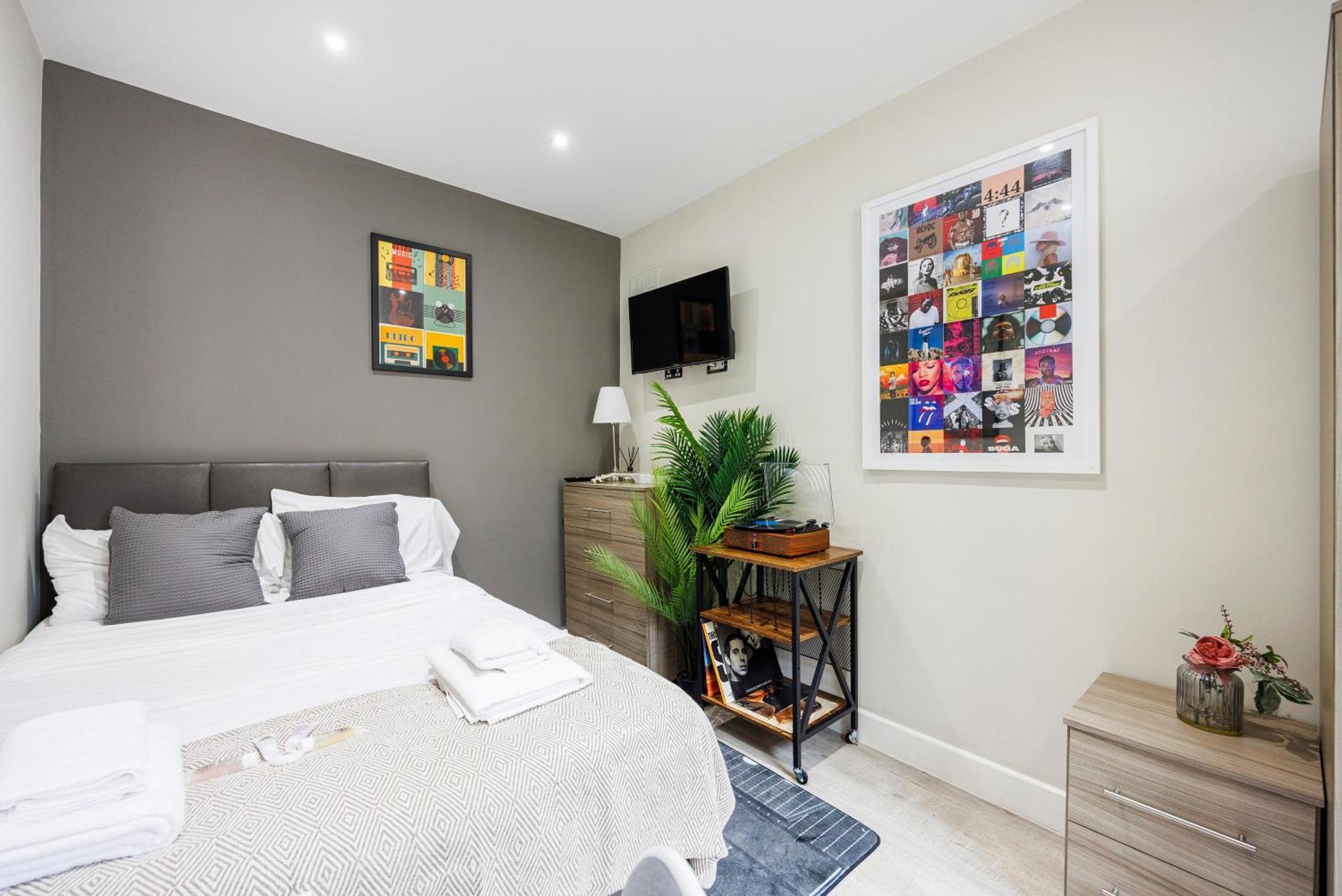 Chic In Spitalfields, Gasthuis
