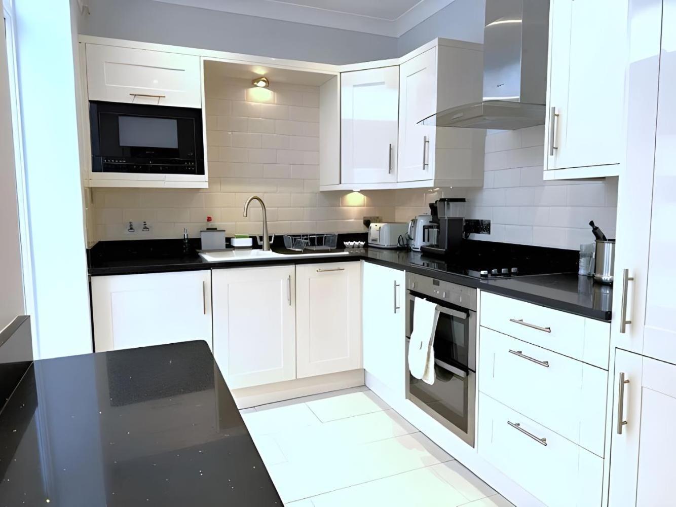 4million Pound Beautiful Mayfair House By Park Lane With Private Roof Terrace Holiday home