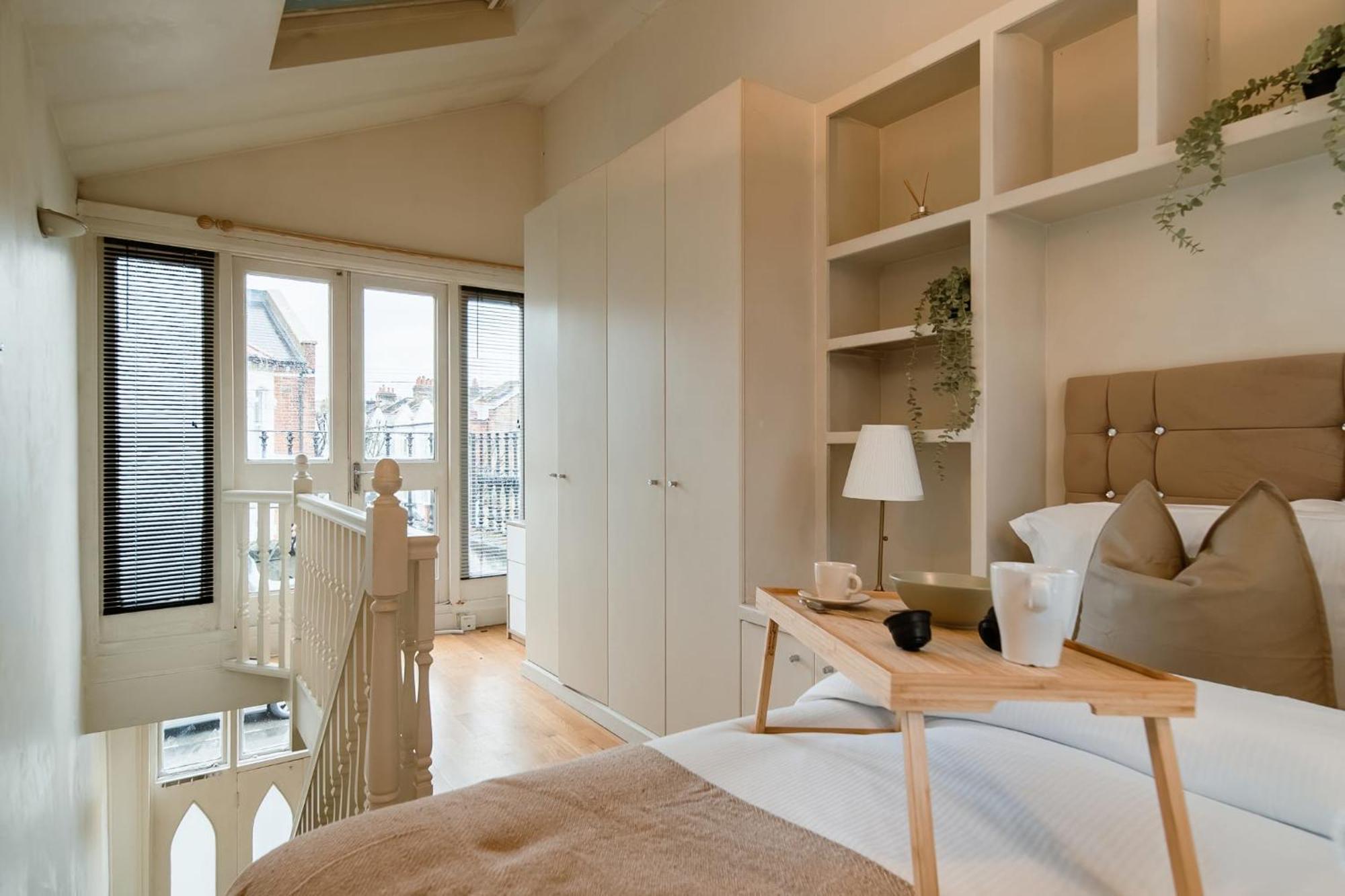 1 Bed Chelsea House With Private Terrace * London
